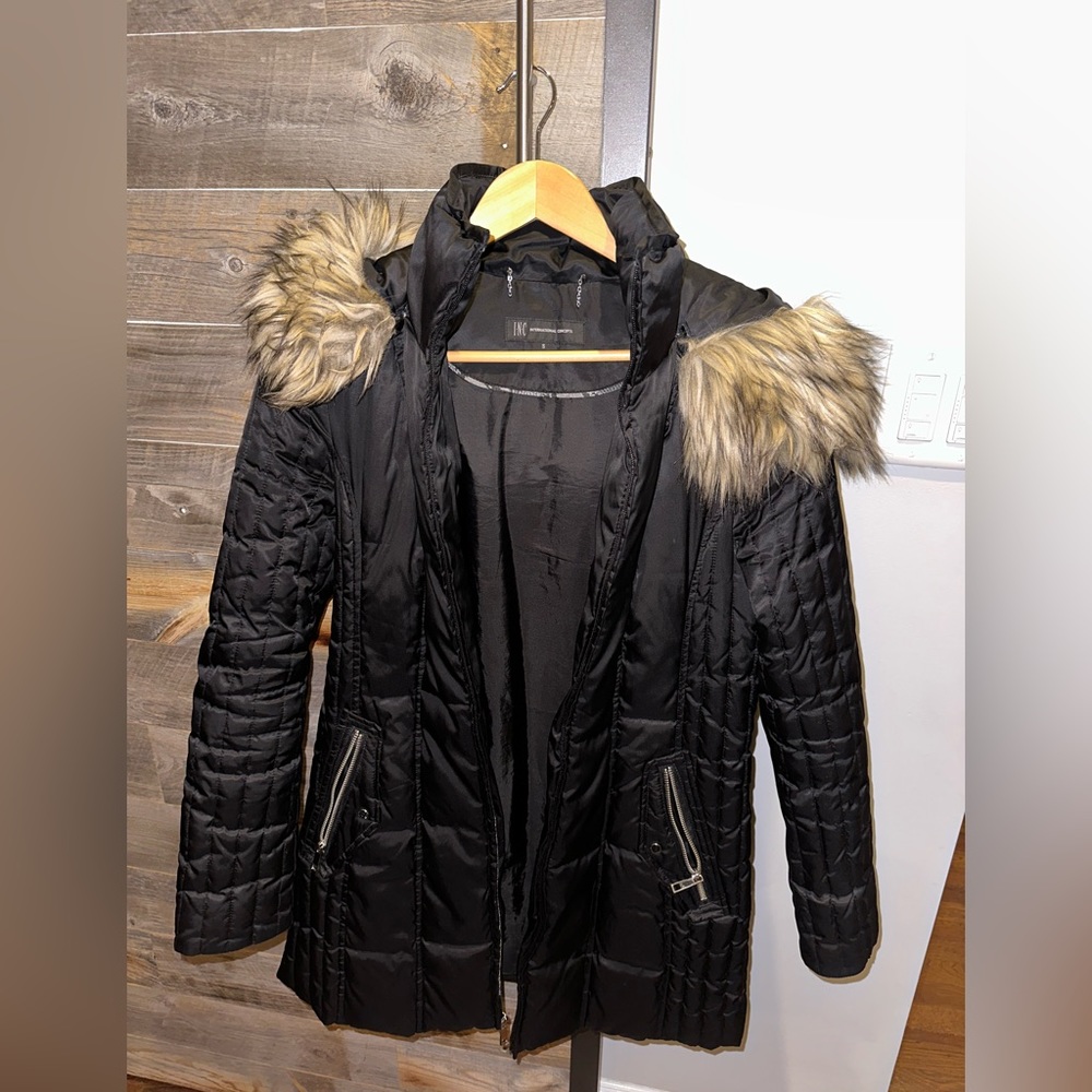 🎊BLACK FRIDAY DEAL🎊 Pre- loved Women’s INC fur black long jacket